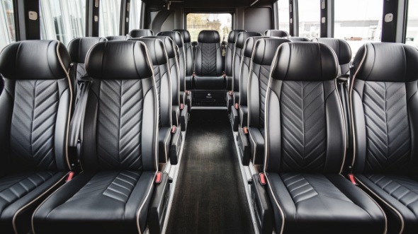 15 passenger minibus rental