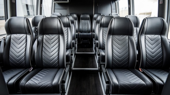 35 passenger minibus rental